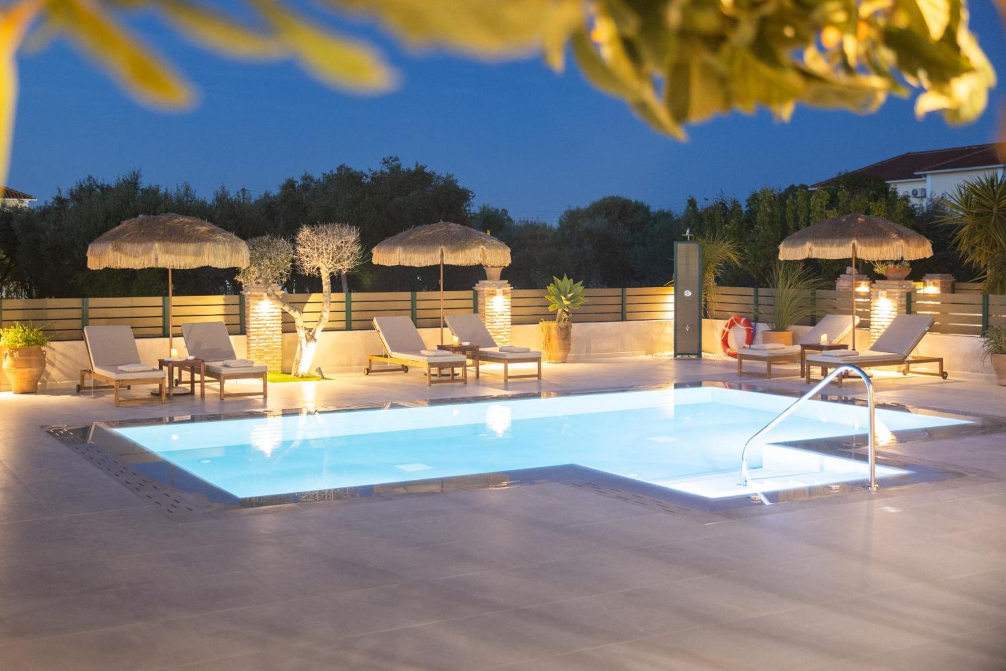Porta Luxury Residence, By Tk Management