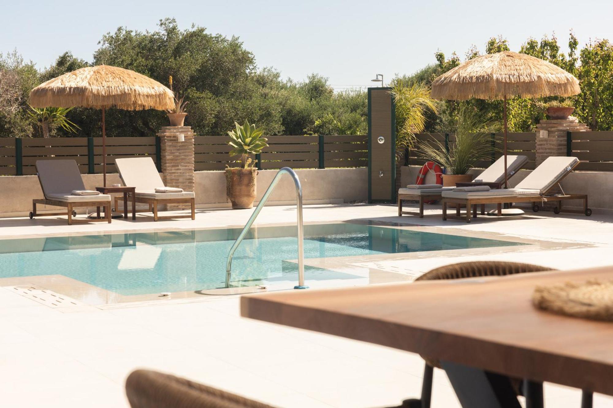 Porta Luxury Residence, By Tk Management