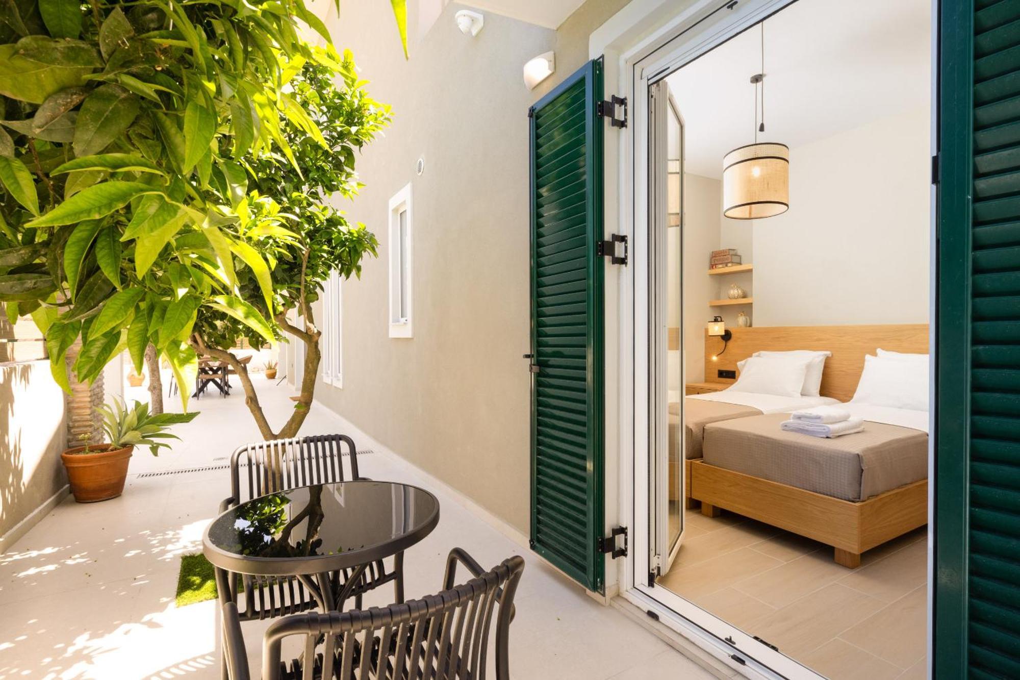 Porta Luxury Residence, By Tk Management *