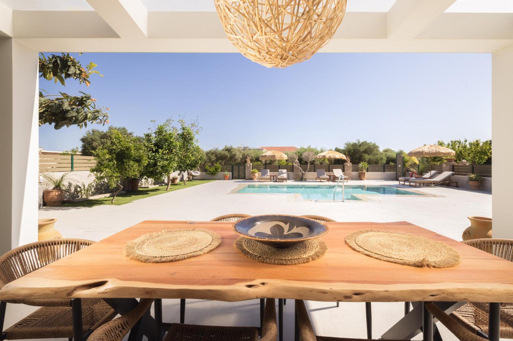 Porta Luxury Residence, By Tk Management * Laganas